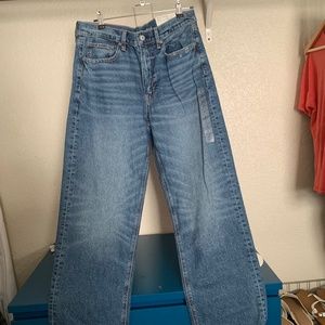 Low Rise Baggy jeans size 8 American Eagle